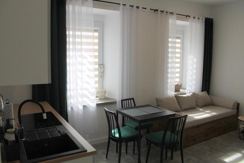 Apartament Z Historia يلينيا غورا المظهر الخارجي الصورة