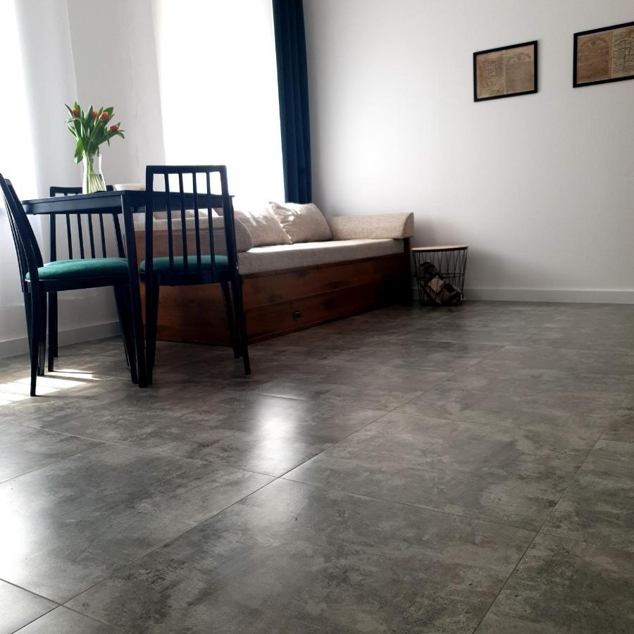 Apartament Z Historia يلينيا غورا المظهر الخارجي الصورة