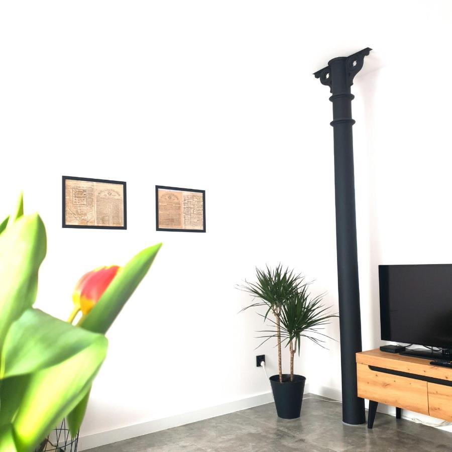 Apartament Z Historia يلينيا غورا المظهر الخارجي الصورة